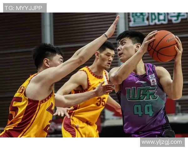 山东三人篮球铸就前史新篇,一金一银闪烁全运赛场,男篮18比21输上海,陈培东屡次解救球队,前史性打破,女篮21比12打败湖北,成功卫冕